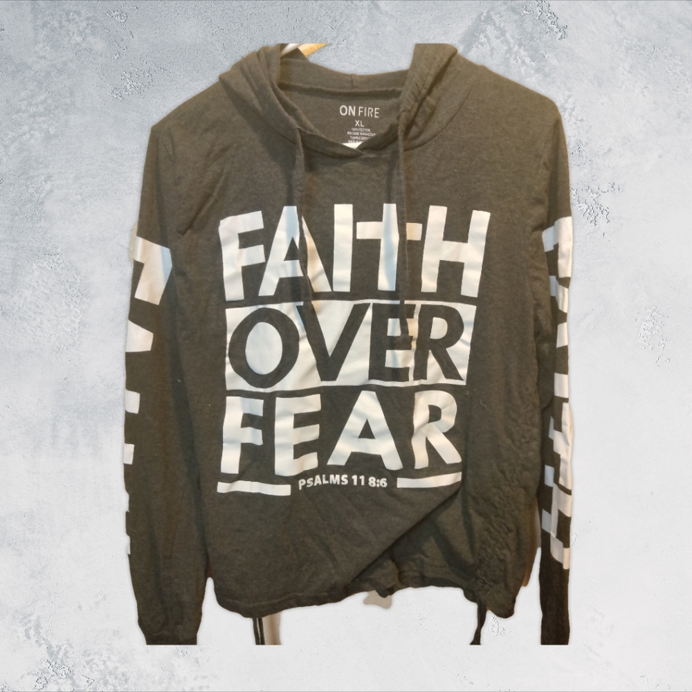 On fire, faith over fear hooded long sleeve,Gray,XL